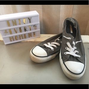 Converse All Star elastic heeled sneakers.
